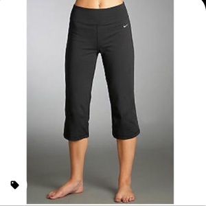 Nike Drifit Wide Leg Capri Yoga Pants 